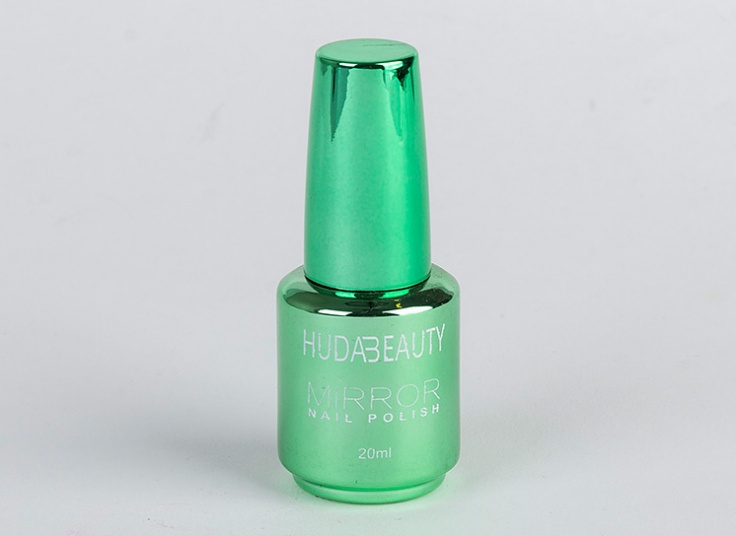 لاک ناخن Huda Beauty