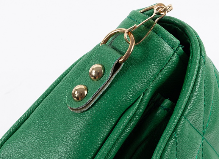 کیف پاسپورتی طرح Chanel