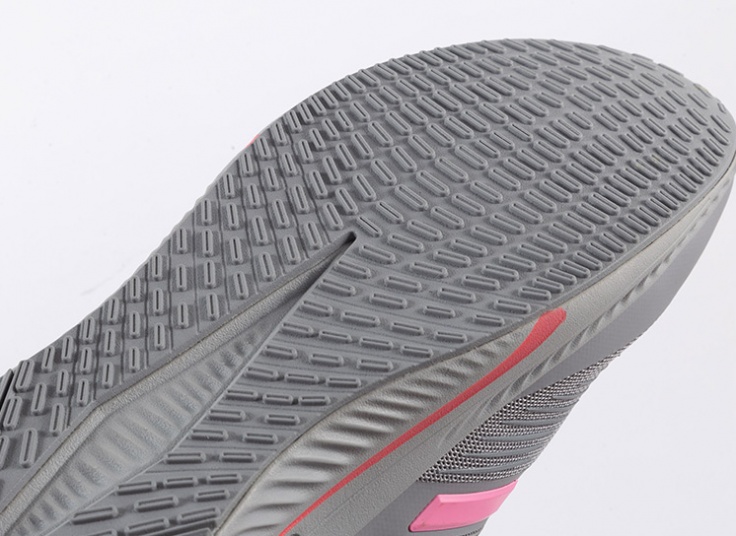 کتانی زنانه adidas