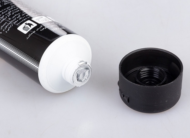 ماسک صورت طلا Jana