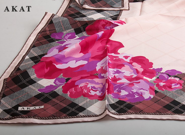 روسری ساتن AKAT