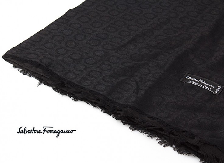 شال و روسری Salvatore Ferragamo