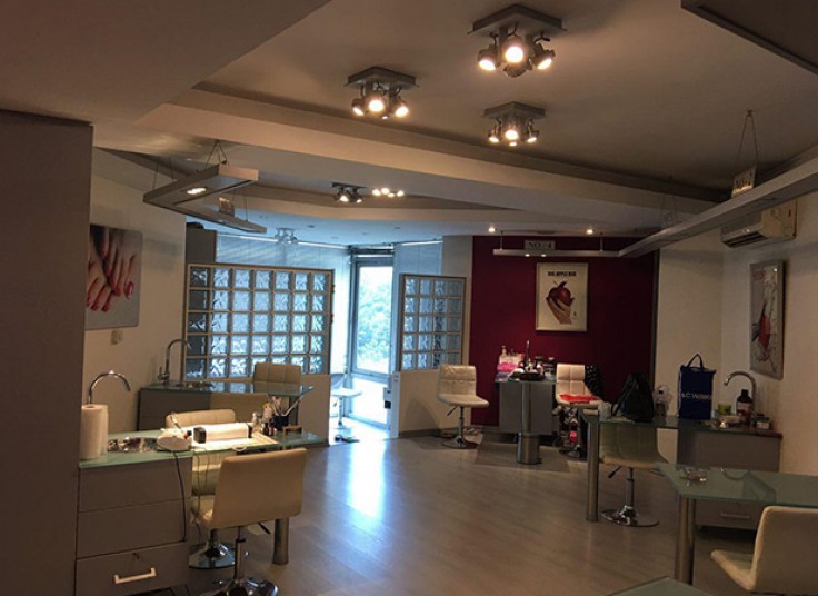 خدمات ناخن مانیا