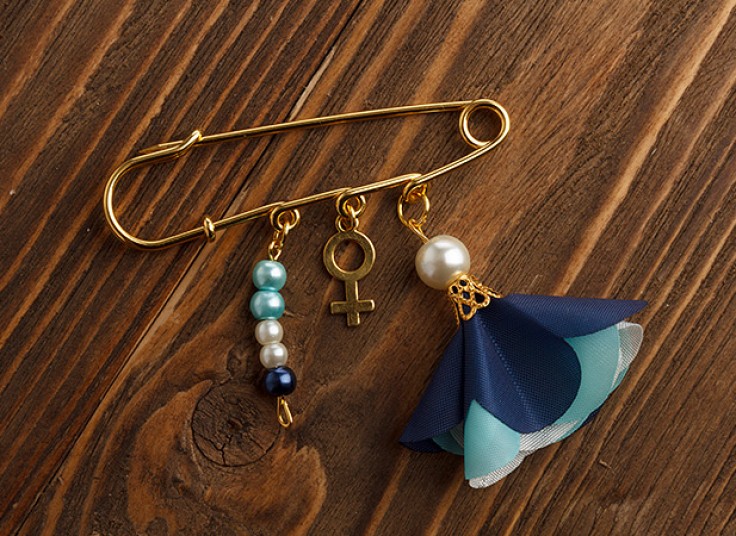 سنجاق سینه دست ساز