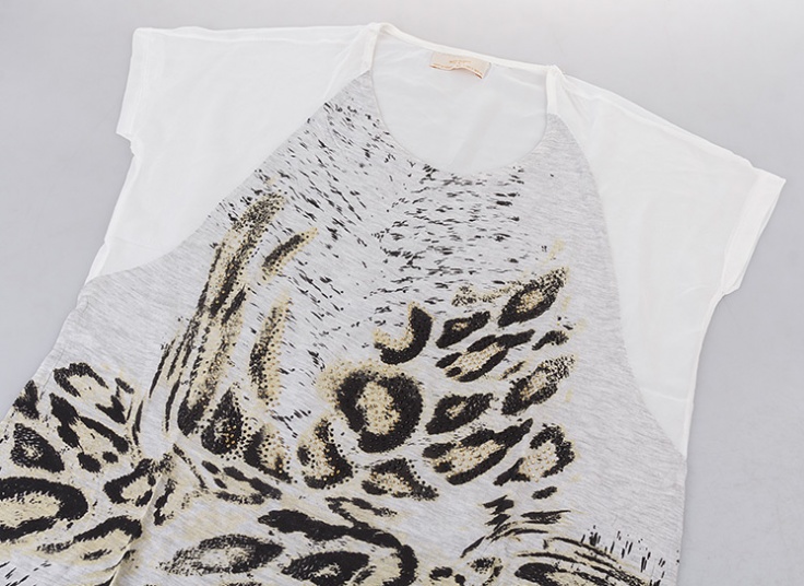 تیشرت زنانه طرح pull and bear