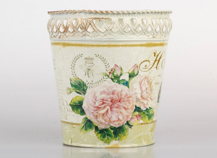 گلدان فلزی طرحدار