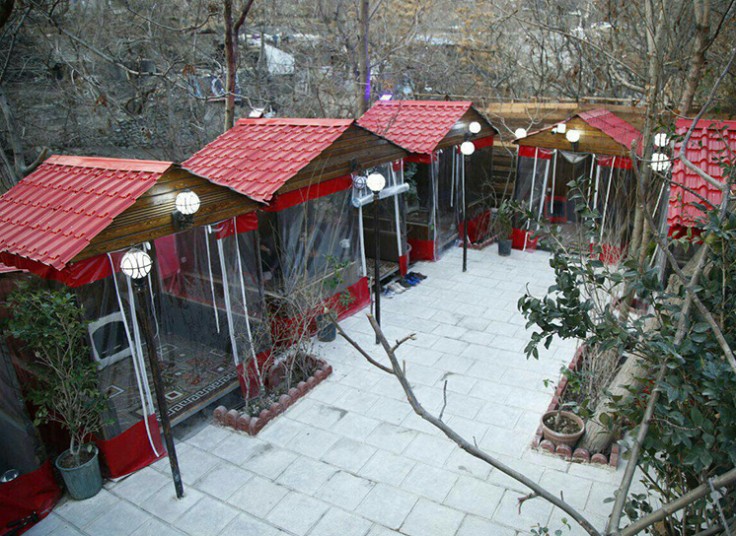 قلیان باغچه رستوران کنعان