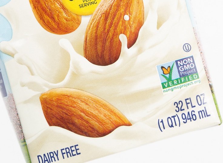 شیر بادام Blue Diamond