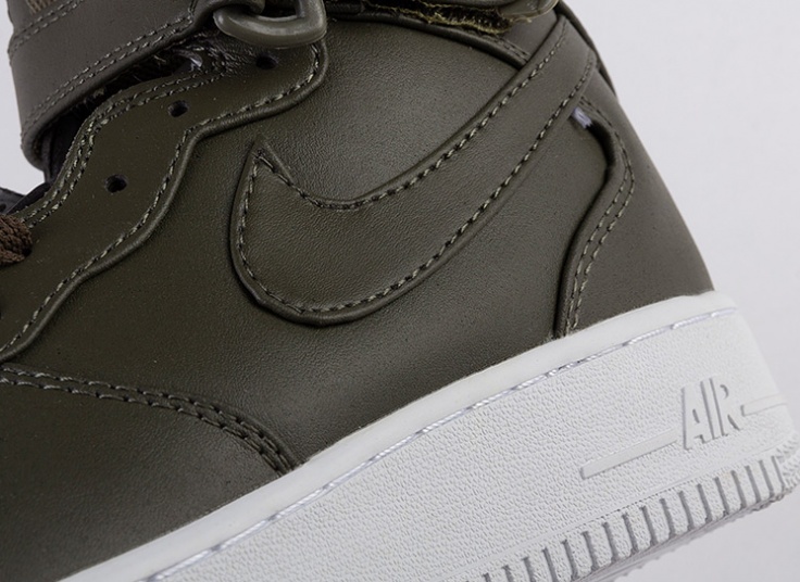 کتانی ساقدار زنانه Nike