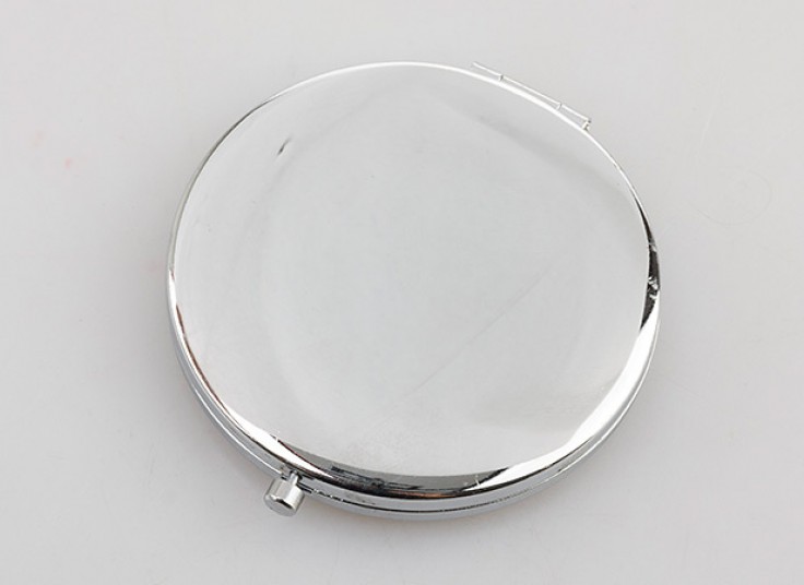 آینه جیبی زوم دار Patterned