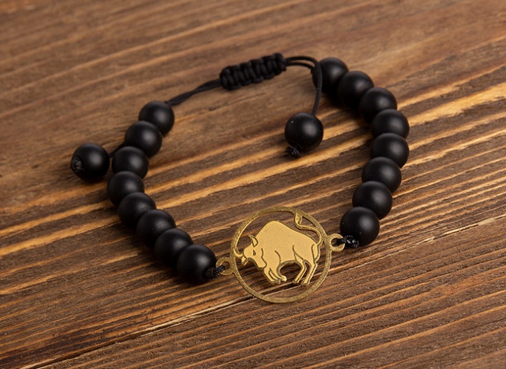 دستبند سنگی ماه تولد