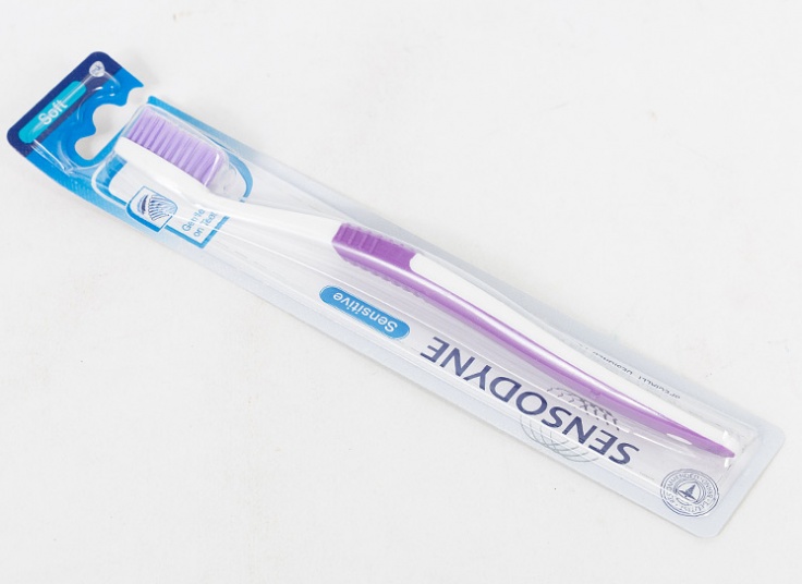 مسواک SENSODYNE مدل Sensitive Soft