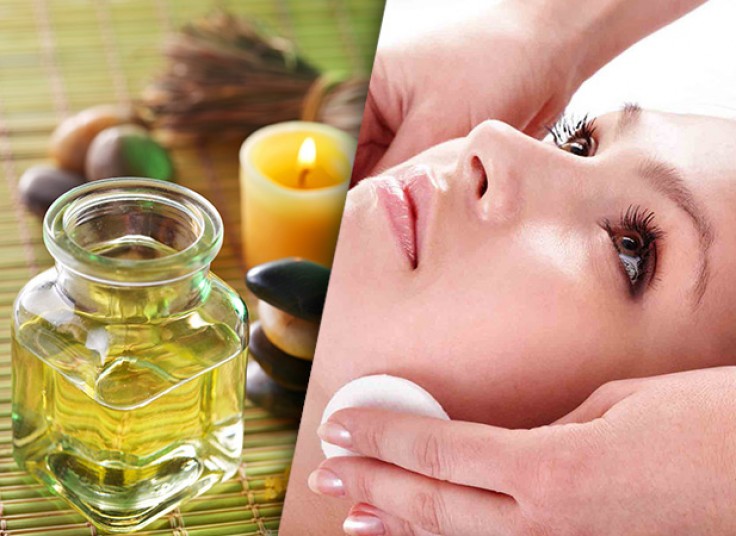 ماساژ و پاکسازی صورت در کلینیک آدینا