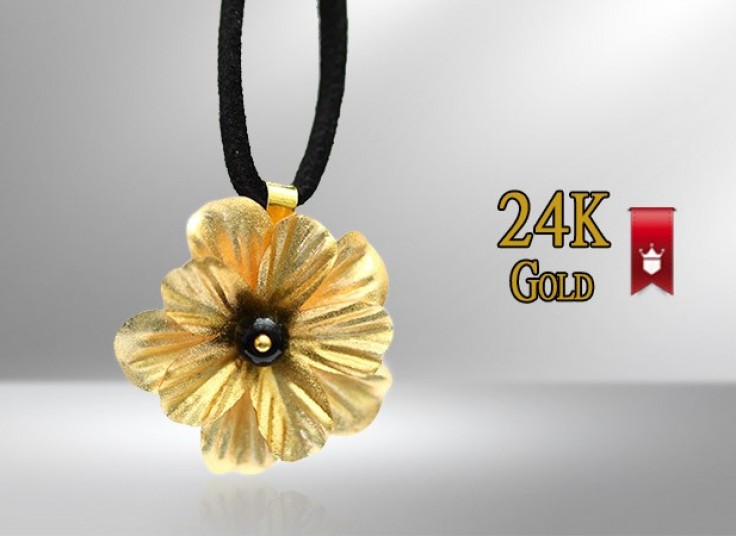 تخفیف ۴۲ درصدی گردنبندهای گل طلا